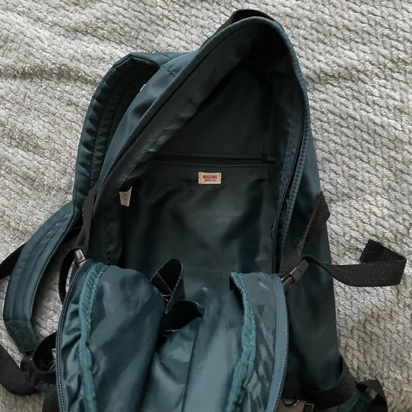 Small day pack - Picture 3 of 4